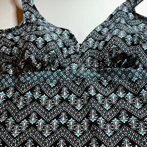 Women's Christina Black with White & Blue Pattern Tankini Swim Wear Size xxl NWT